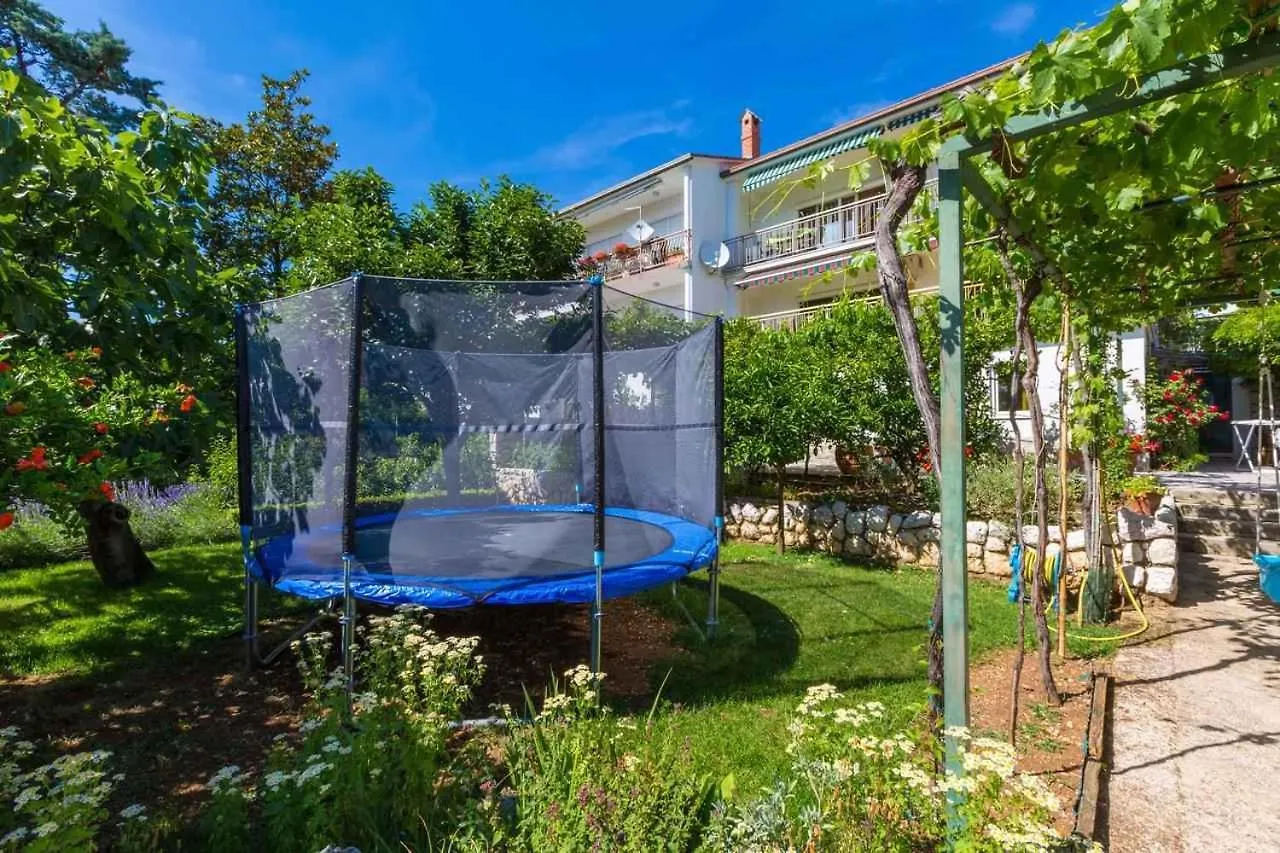 One-Bedroom Apartment Crikvenica 30