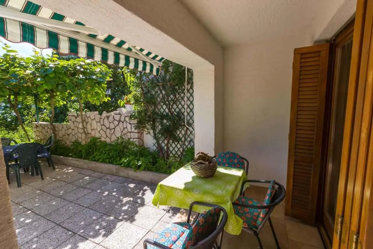 One-Bedroom Apartment Crikvenica 30