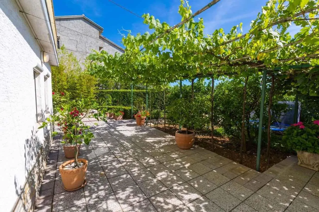 One-Bedroom Apartment Crikvenica 30